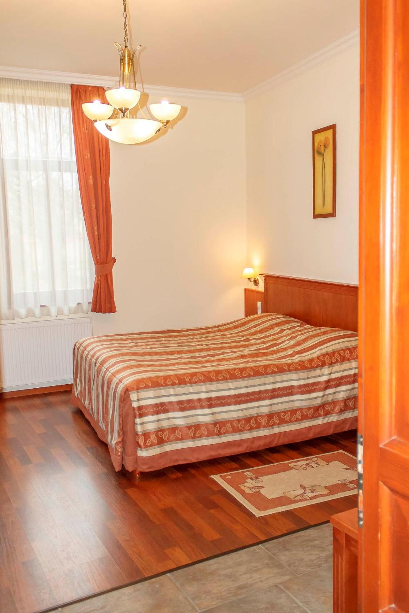 Pannon Hotel Bejelentkezes 20 Oraig, Check-In Until 20 O'Clock, Einchecken Bis 20 Uhr Mohács エクステリア 写真