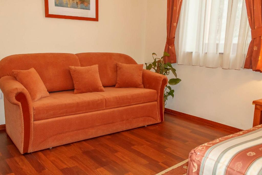 Pannon Hotel Bejelentkezes 20 Oraig, Check-In Until 20 O'Clock, Einchecken Bis 20 Uhr Mohács 部屋 写真